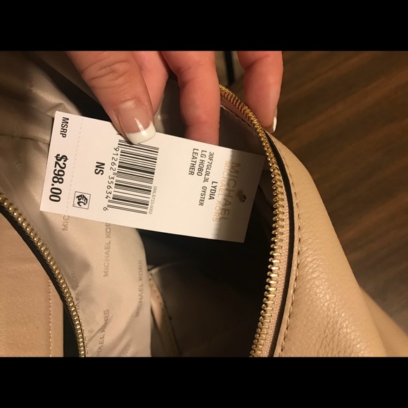 Michael Kors- Lydia purse - Picture 4 of 4